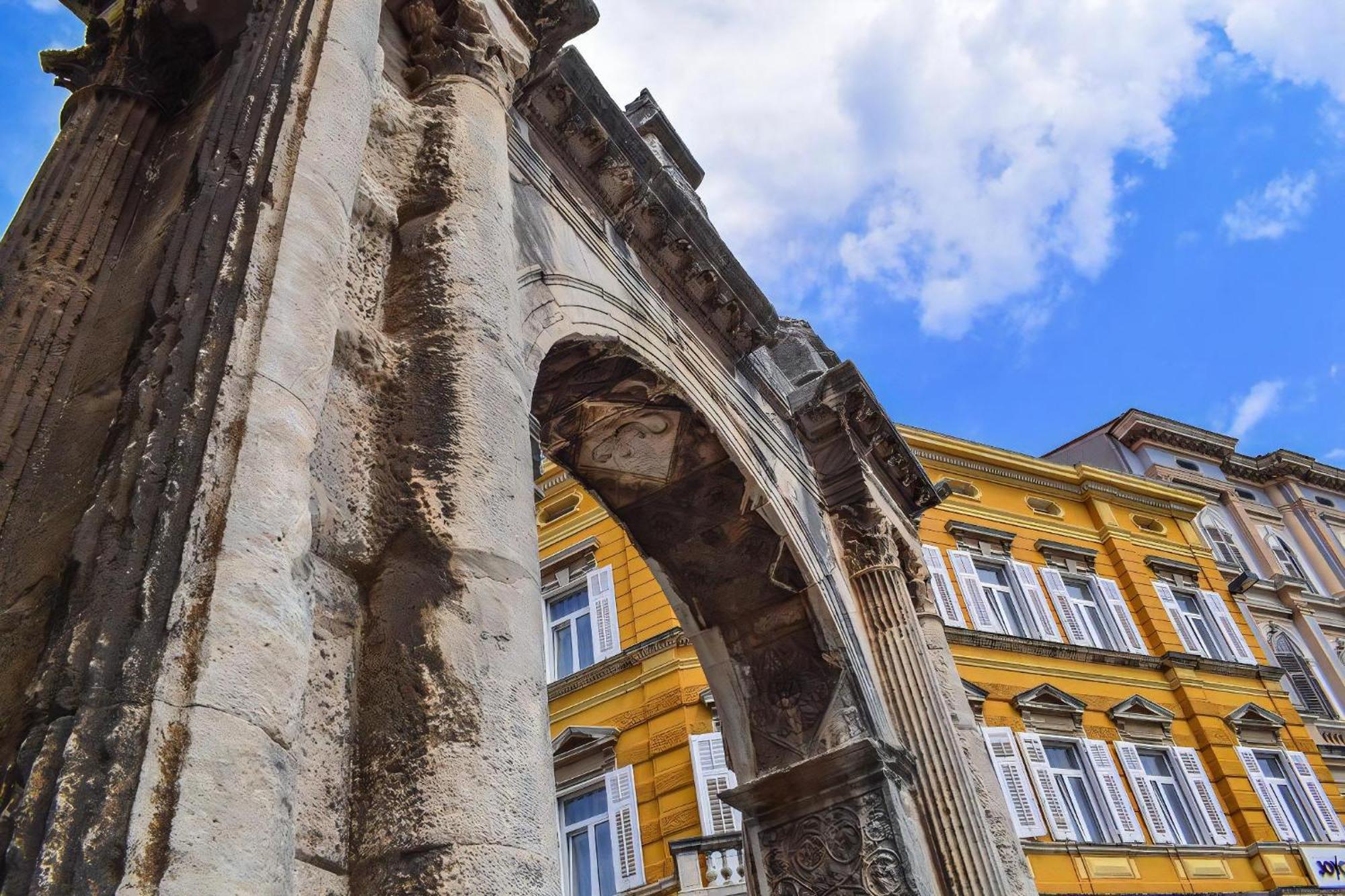 Wohnung In Pula Mit Privatem Parkplatz Štinjan Εξωτερικό φωτογραφία